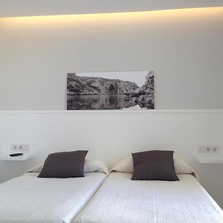 Hostal La Palma Fornells  Szoba fotó