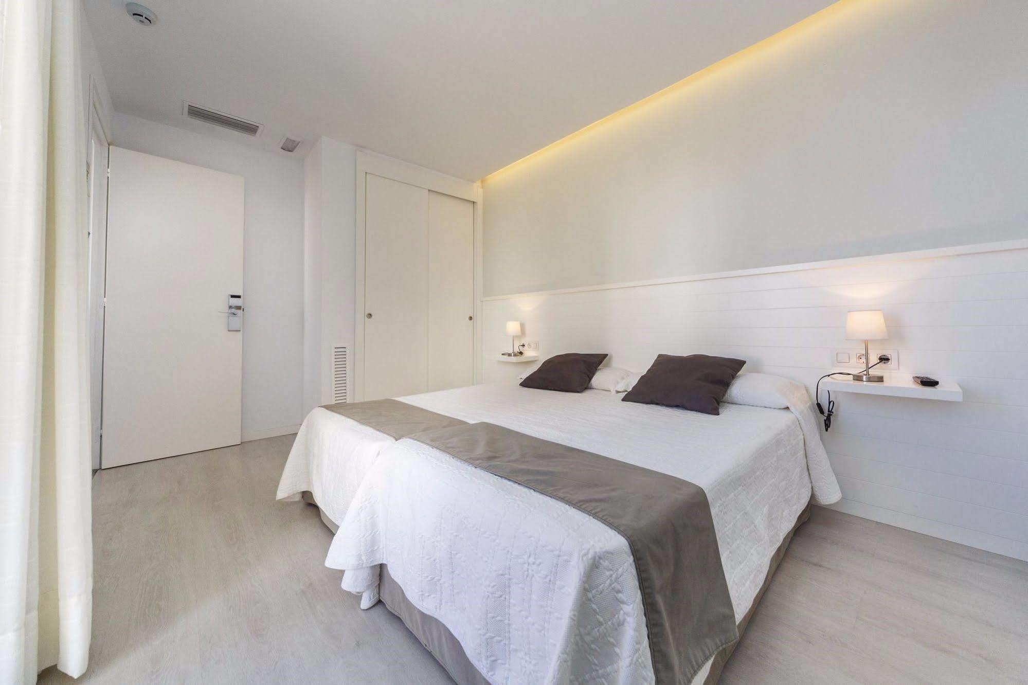 Hostal La Palma Fornells  Kültér fotó
